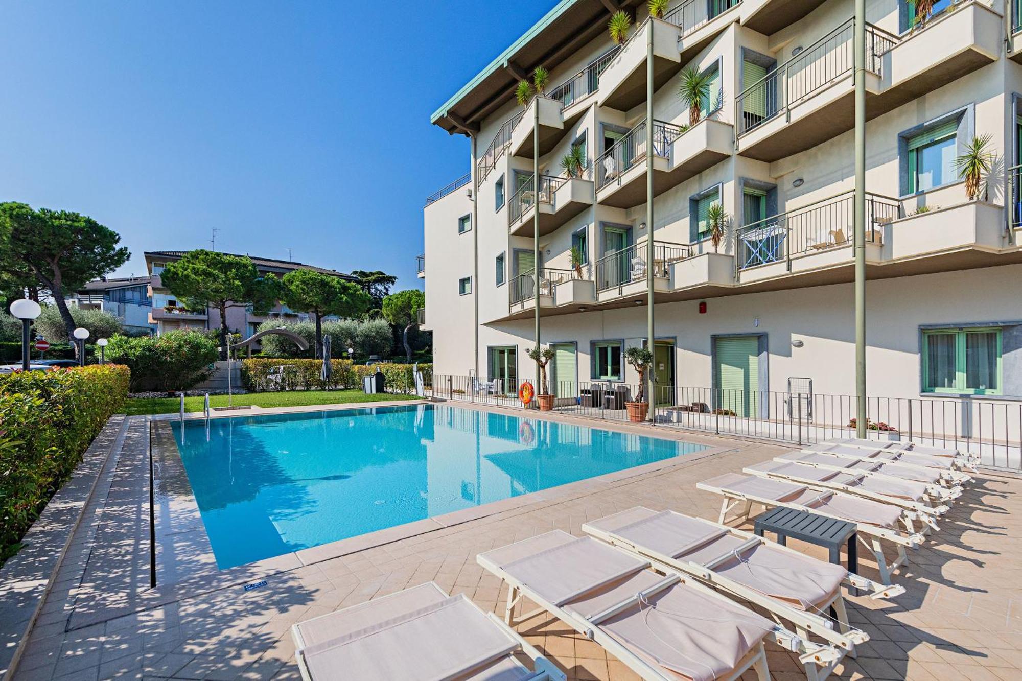 Apartment Residenza Miralago Ii By Wonderful Italy
