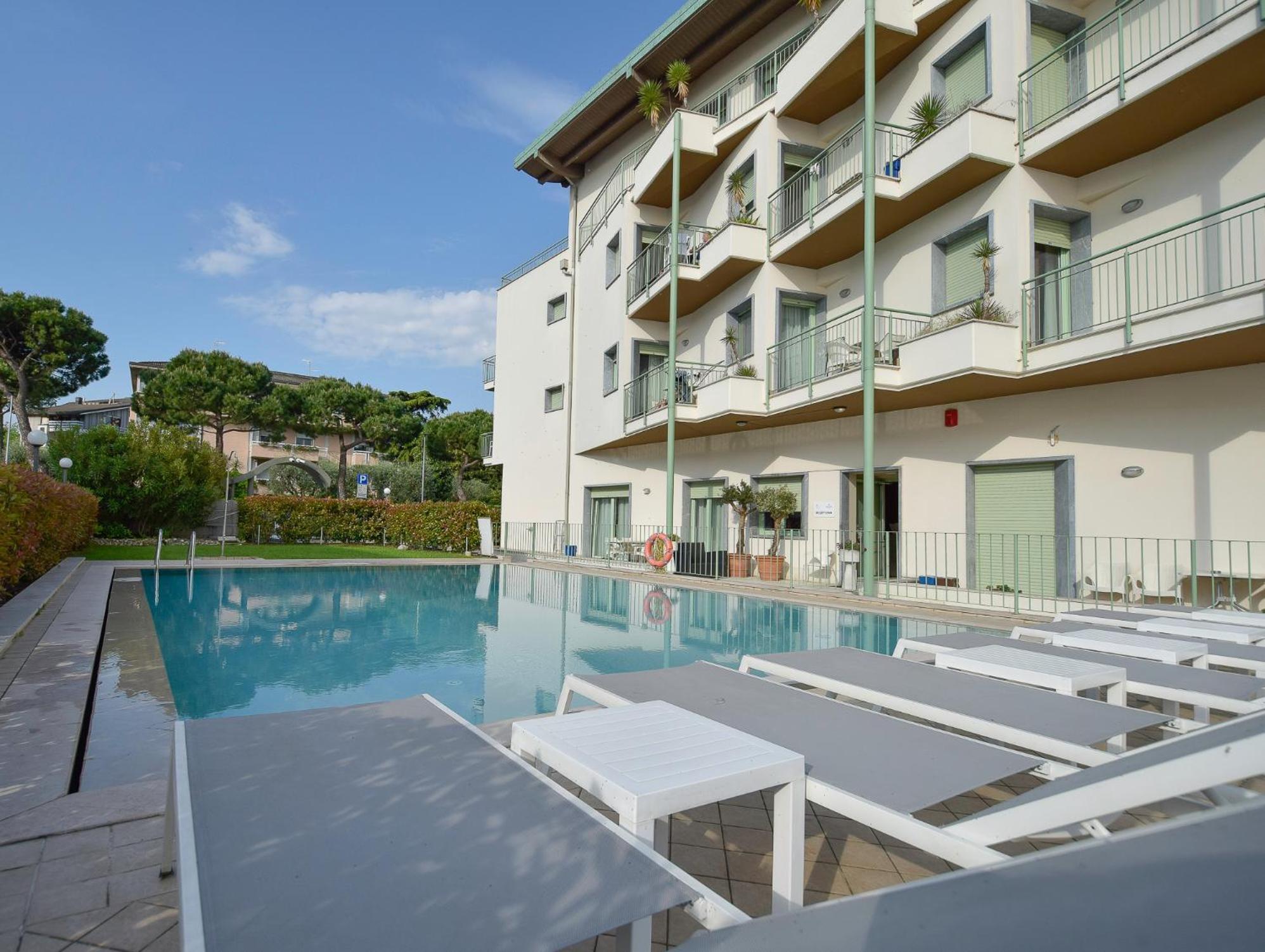 Apartment Residenza Miralago Ii By Wonderful Italy